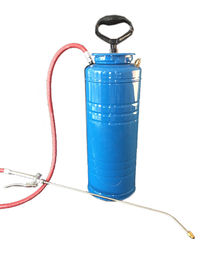 3.5GAL Blue Hand Held Industrial Concrete Sprayer With Fan Nozzle And Viton Seals
